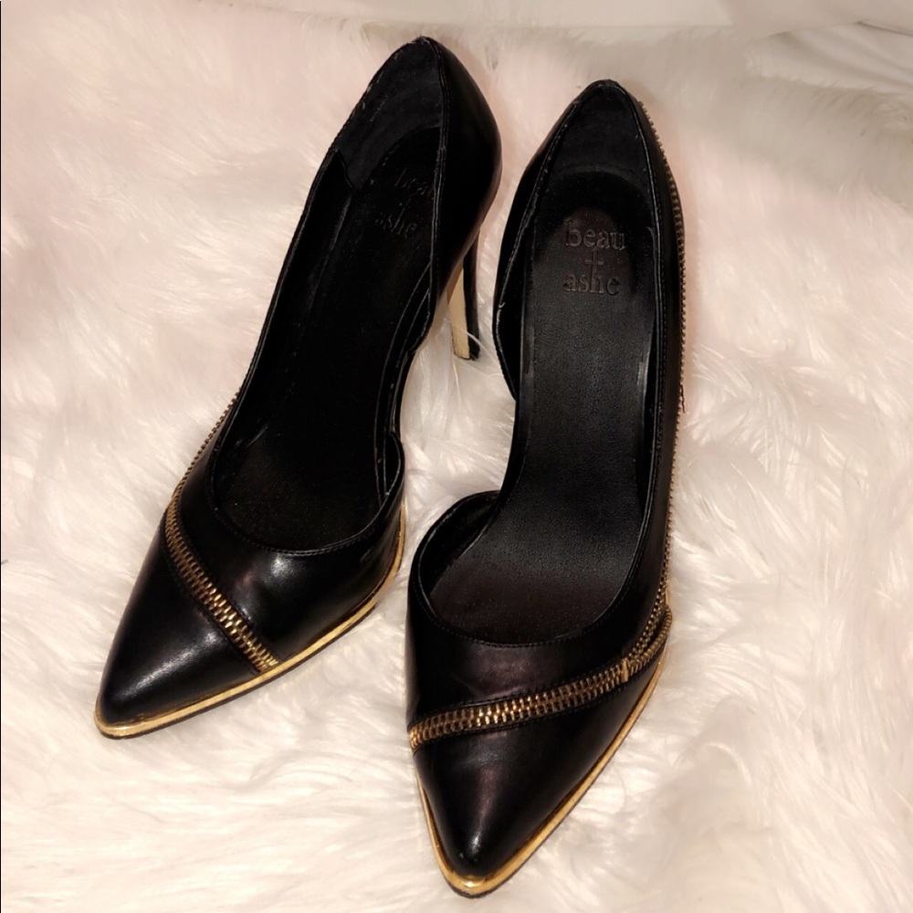 Pumps - Picture 4 of 7